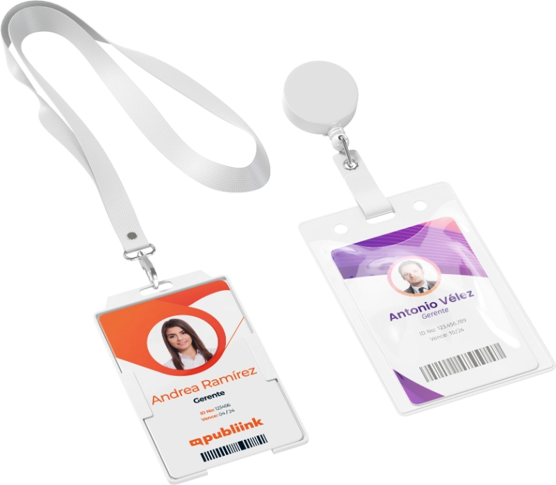 Dos porta carnets empresariales de alta calidad, destacando la elegancia y funcionalidad de nuestros productos para una identificación visible y estilizada.