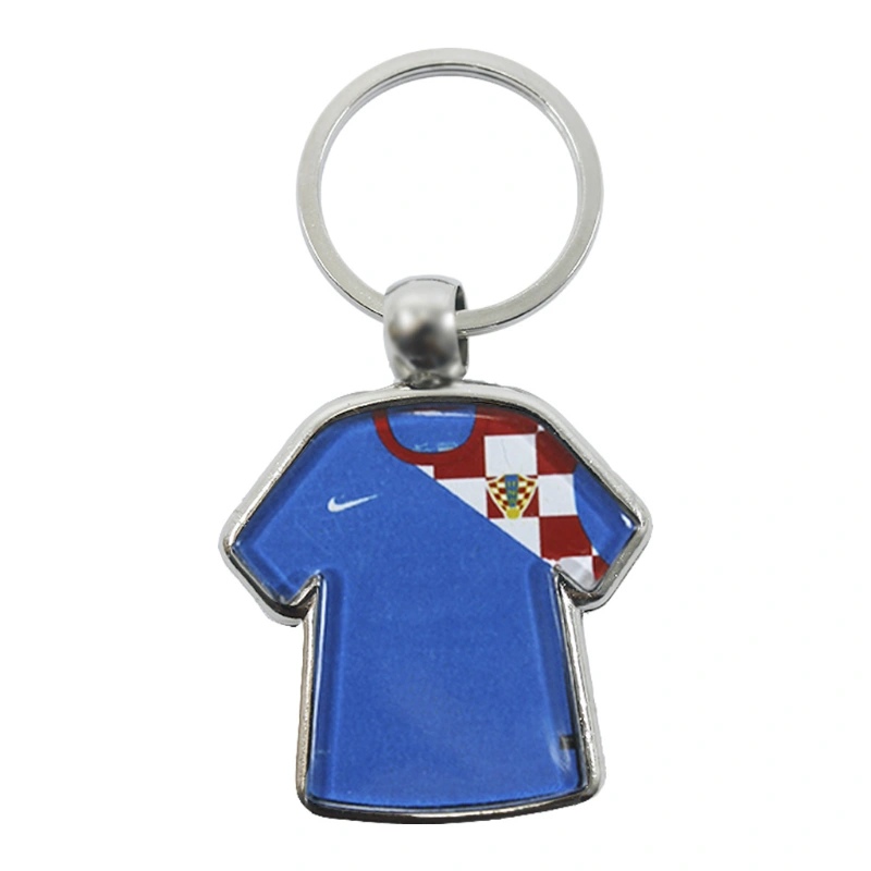 llaveros-personalizados-metalico-forma-camiseta-resinado